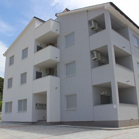 Apartments Petrusic سوبيتارسكا دراغا المظهر الخارجي الصورة