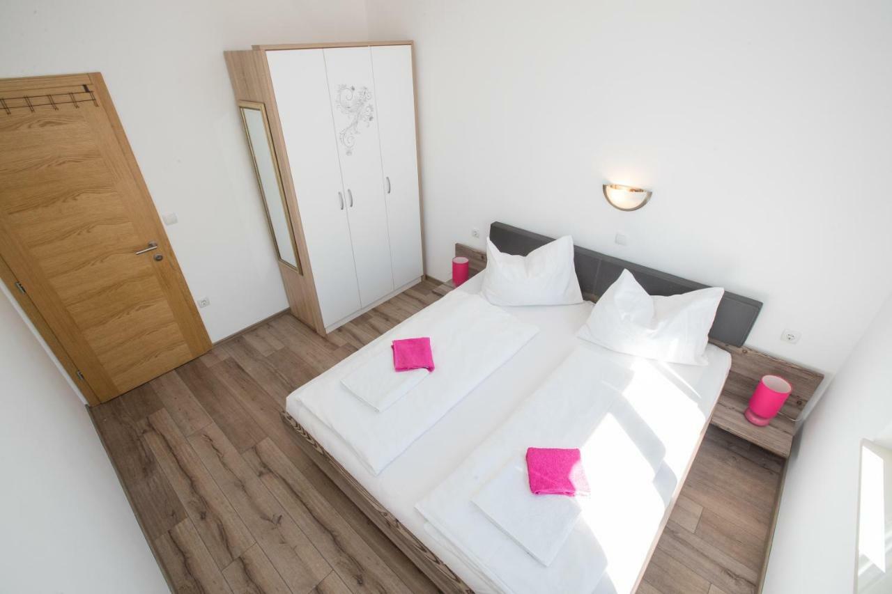 Apartments Petrusic سوبيتارسكا دراغا المظهر الخارجي الصورة