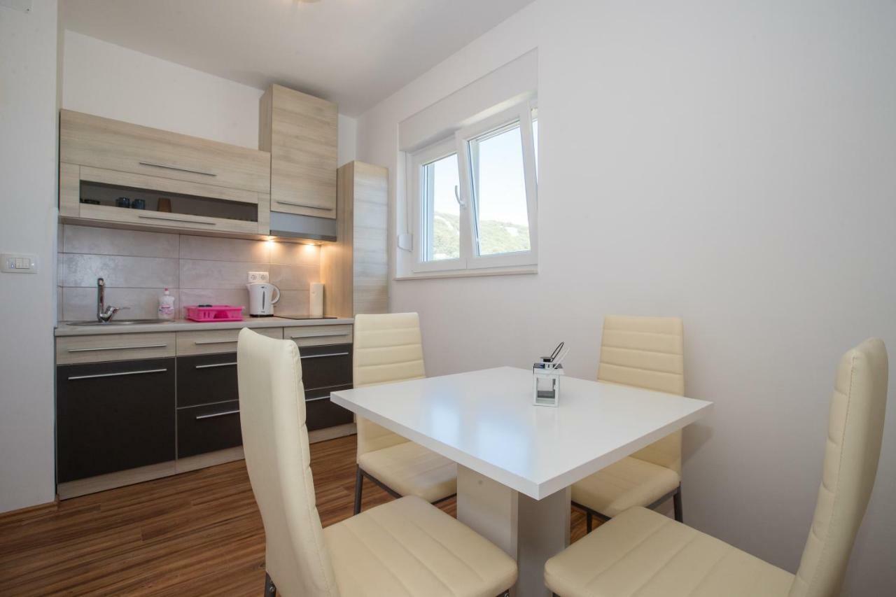 Apartments Petrusic سوبيتارسكا دراغا المظهر الخارجي الصورة